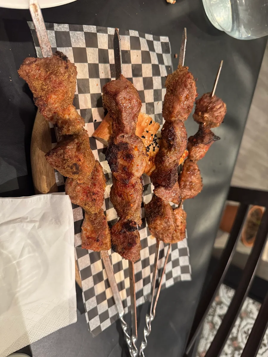 lamb kebab 4 skewers 新疆羊肉串4串, Urumchi Uyghur Cuisine